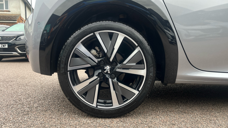 Peugeot 208 1.2 PureTech 100 GT 5dr Petrol Hatchback